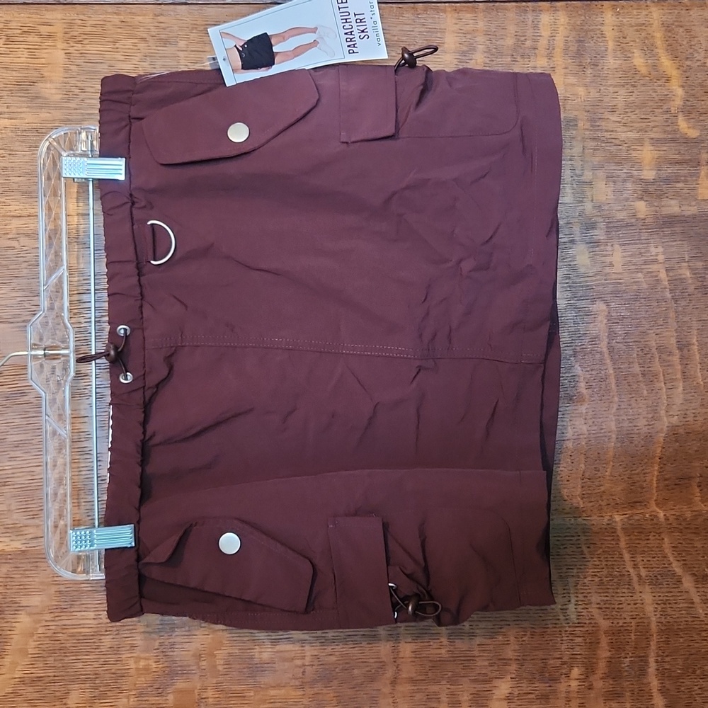 Juniors large parachute skirt